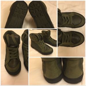 Faux Suede Hi Top Boots/Shoes